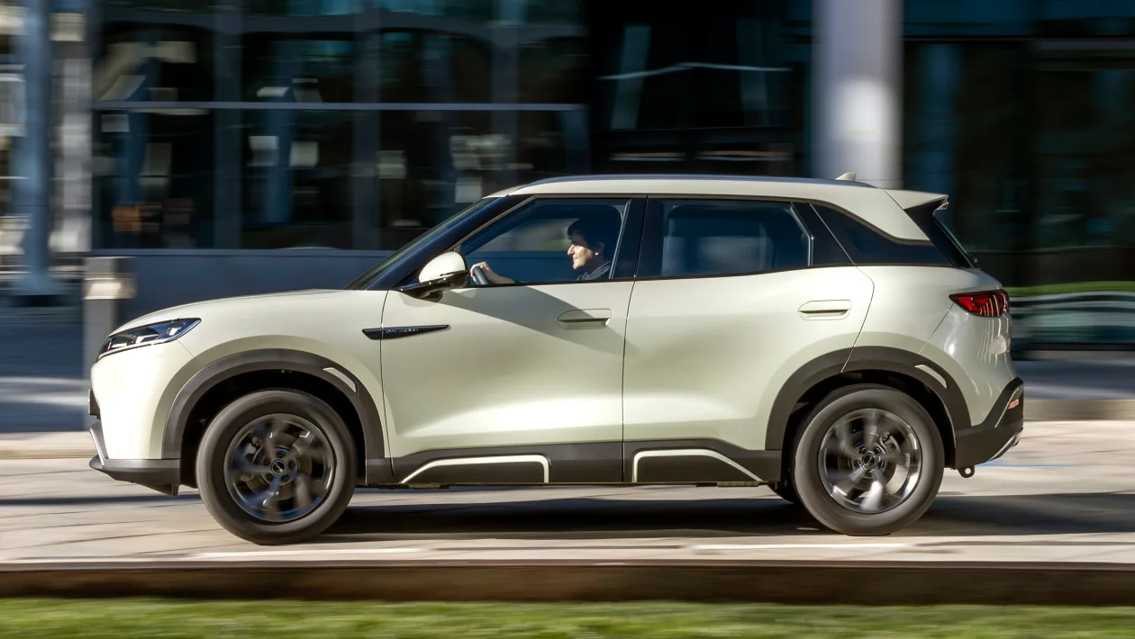 BYD ATTO 2 silhouette — sculpted profile and modern exterior lines